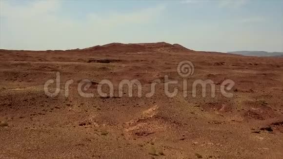戈壁蒙古沙漠峡谷阿伦德伦斯普特视频的预览图