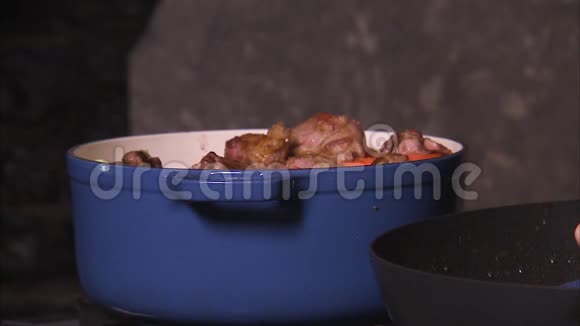 还有一碗肉和胡萝卜视频的预览图