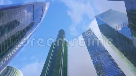 大都市商业区摩天大楼视频的预览图