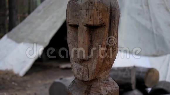 民间木制雕像视频的预览图