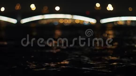 夜城江浪圣彼得堡视频的预览图