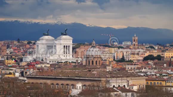 奥塔雷德拉帕特里亚和罗马的屋顶视频的预览图
