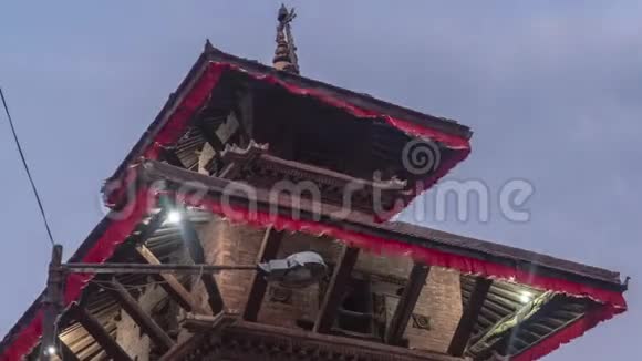 尼泊尔加德满都杜巴广场日落时分视频的预览图