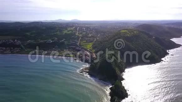 美丽的目的地巴西里约热内卢PontadoPaiVitorioBuzios空中无人机视频片段视频的预览图