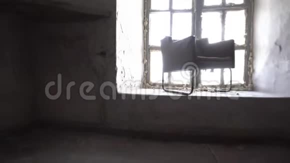 废弃腐烂的监狱塔林视频的预览图