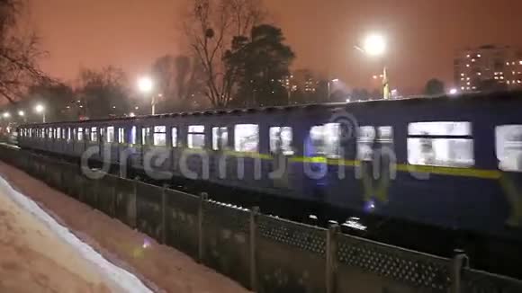 地铁列车视频的预览图