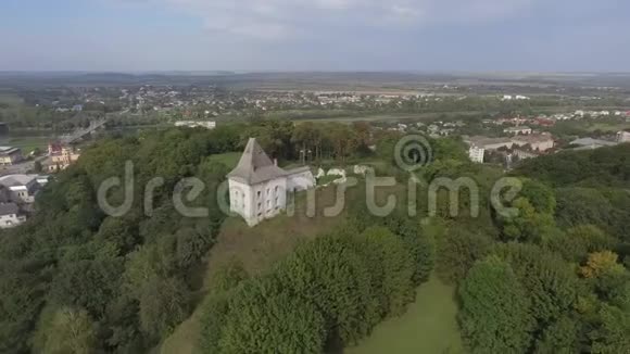2017年秋天古加利茨从空中古加利西亚古堡四射手射击视频的预览图
