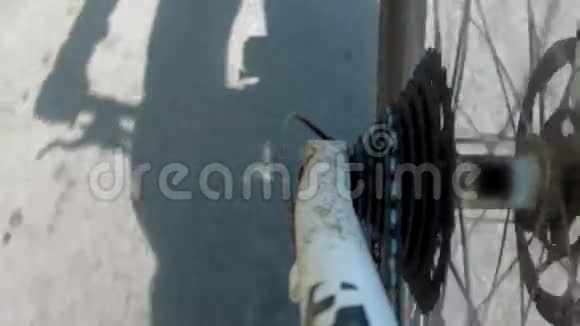 自行车齿轮在运动视频的预览图