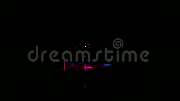 红蓝舞台灯光呈心形舞台灯光和烟雾视频的预览图