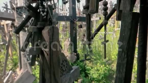 克罗斯山一座独特的历史纪念碑立陶宛著名的朝圣地视频的预览图