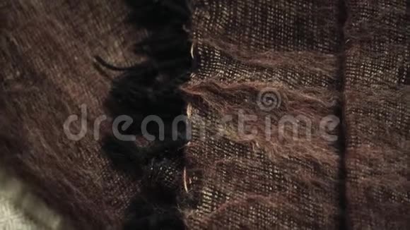 羊绒羊毛披肩尼泊尔传统服装视频的预览图