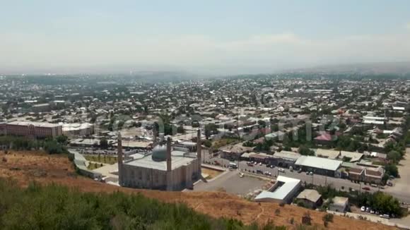 吉尔吉斯斯坦奥斯城屋顶全景视频的预览图