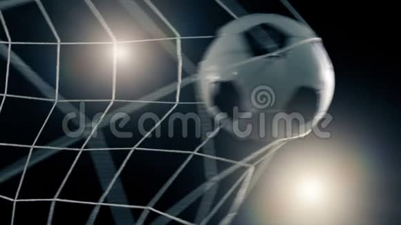摄像机闪光足球Hits网特写视频的预览图