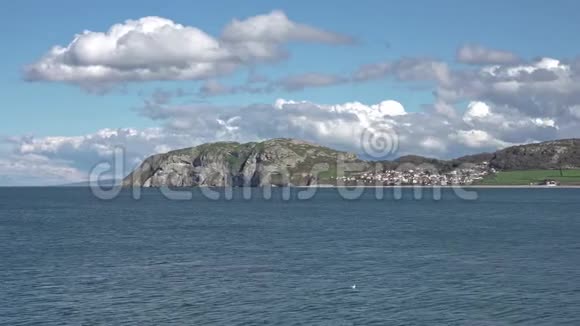 从威尔士码头看到的兰杜诺联合王国视频的预览图