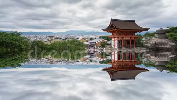 KiyomizuDera和京都游客的神秘时光流逝视频的预览图