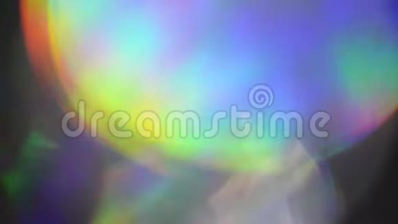 发光的彩色高光和反射从全息箔视频的预览图