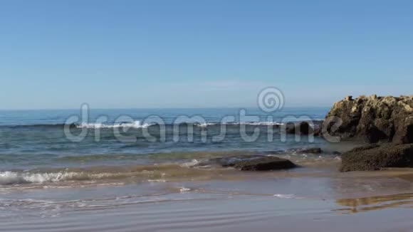 沃在葡萄牙波蒂茂的海滩视频的预览图