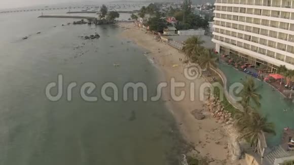 越南普夸克岛的酒店和豪华度假村视频的预览图