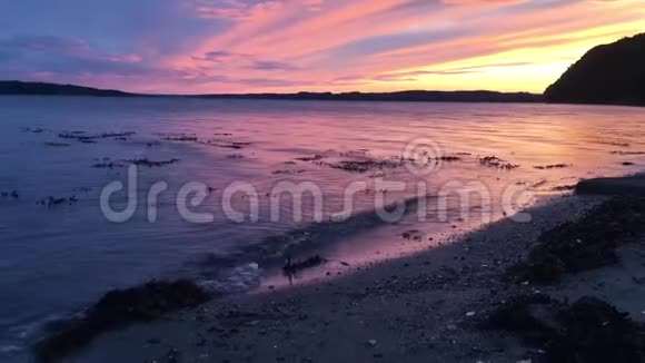 丹麦维耶勒峡湾夜景视频的预览图