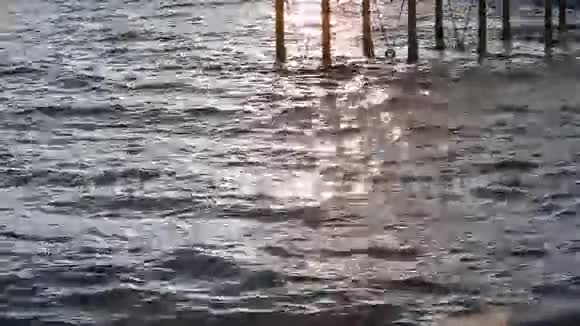 海上步道日落视频的预览图