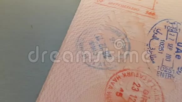 俄罗斯护照签证邮票视频的预览图