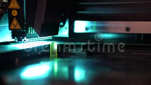 打印操作时3D打印机视频的预览图