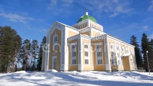 克里木古木路德教堂阳光明媚的三月下午芬兰视频的预览图
