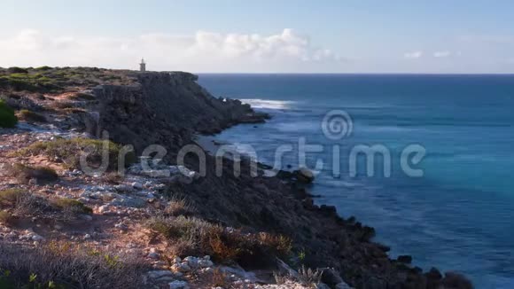 悬崖和海洋和时间流逝视频的预览图