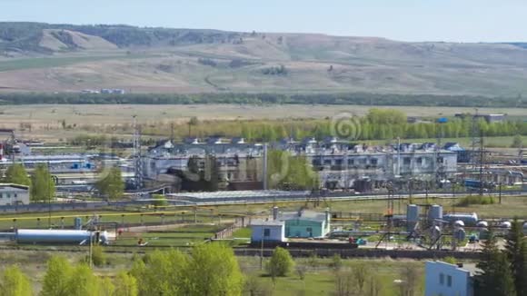 气油精炼厂逆山观景台视频的预览图