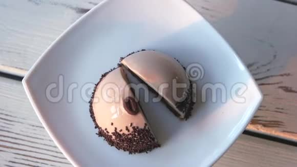 咖啡慕斯蛋糕视频的预览图