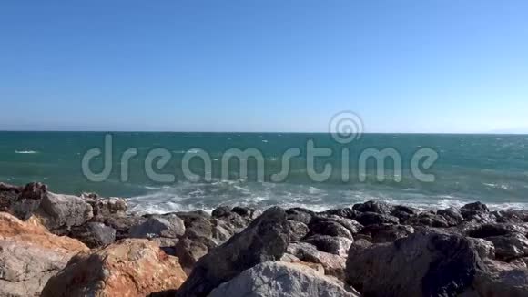 法国海岸美丽的海景4k视频视频的预览图