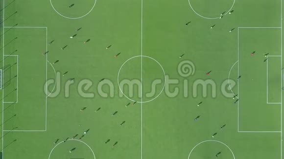 足球场的鸟瞰图视频的预览图