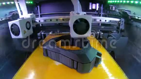 3D打印机时间推移ABS塑料印刷设计制造数控机床模型生产技术主导照明视频的预览图