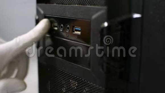 高压清洗吹除个人电脑前台USB视频的预览图