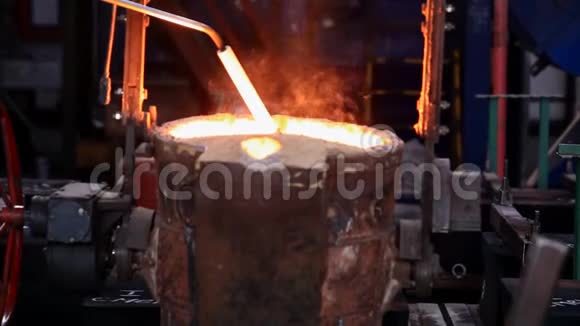 钢铁厂钢包视频的预览图