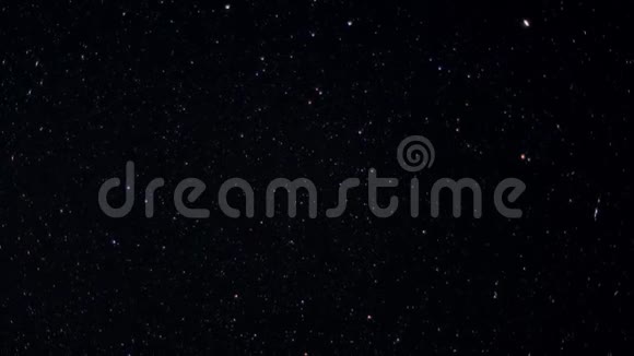 卡尔弗诺尼亚约塞米蒂河谷的ElCapitan夜Silhouette视频的预览图