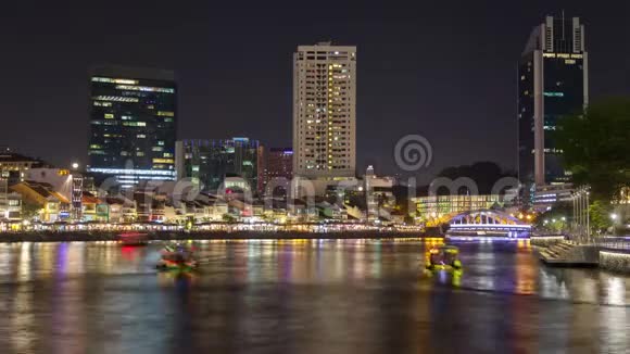 新加坡夜河游船交通时间视频的预览图