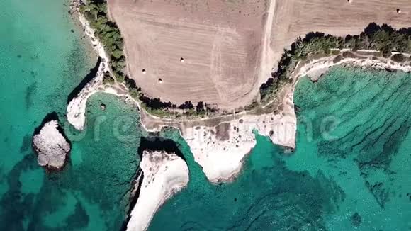 西西里美丽悬崖的鸟瞰图视频的预览图
