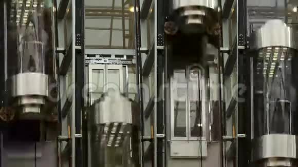电梯视频的预览图