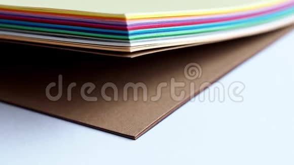 彩色样本书彩虹样品颜色目录视频的预览图