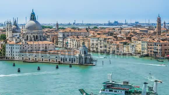 提供威尼斯城市景观可跨道欣赏巴西利卡观光旅游旅游视频的预览图