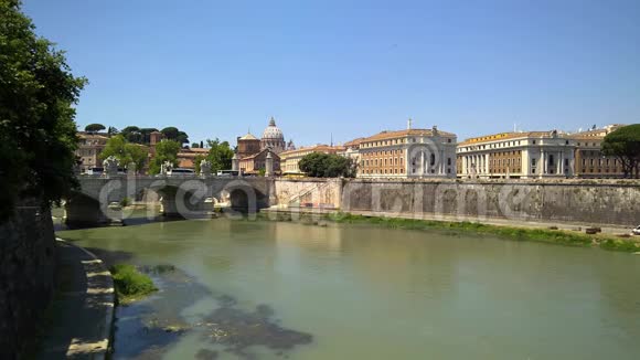 泰伯河和梵蒂冈城的罗马景观视频的预览图