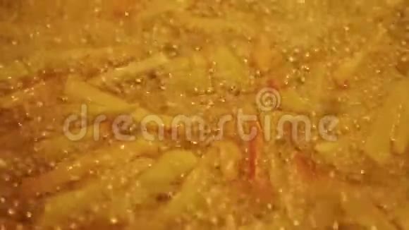美味的法国薯条自制食物视频的预览图