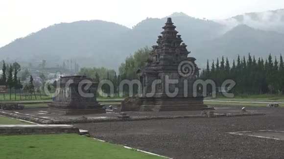 印尼爪哇阿尤那古印度教寺庙建筑群视频的预览图