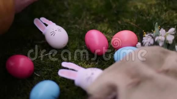 复活节的装饰复活节兔子视频的预览图