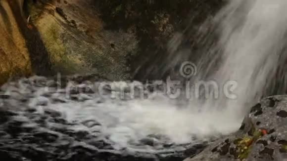 肯特瀑布康涅狄格州肯特市秋天视频的预览图