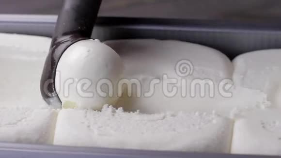 普隆比尔冰淇淋视频的预览图