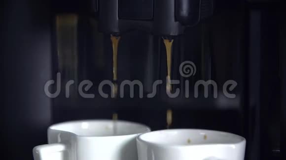 使用咖啡机视频的预览图