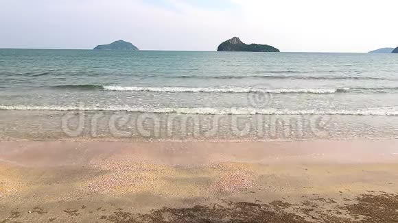 热带的白色沙滩穆昂普拉楚普希里汗视频的预览图