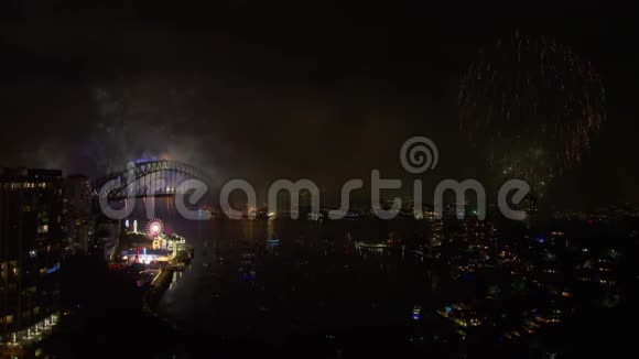 悉尼新年前夜庆祝活动视频的预览图
